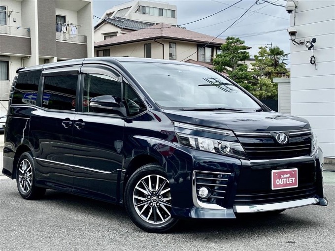 H26　トヨタ　ヴォクシー　ZS01