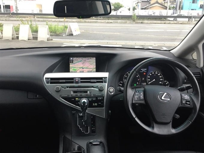 一宮市　中古車購入　オススメ車両のご紹介！　【H22　レクサス　RX　350】06