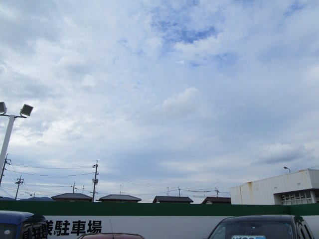 ☆★くもり時々雨。車の点検してますか？★☆01