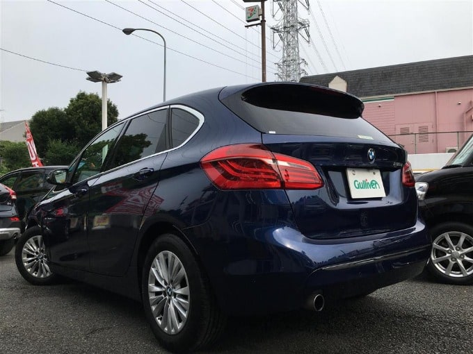 中古車入荷情報！！！　　'15 ＢＭＷ ２１８ｄ アクティブツアラー（ディーラー車）　　　ガリバー港北中央店03