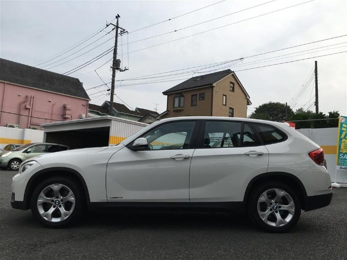 中古車入荷情報！！！　　'14 ＢＭＷ Ｘ１ ｓＤｒｉｖｅ １８ｉ（ディーラー車） 　　　ガリバー港北中央店02