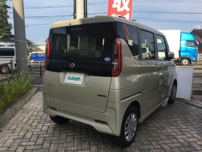 展示車両紹介！！「ルークス　X」02