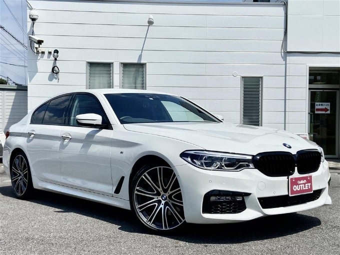 豊田市　中古車販売　オススメ車両のご紹介！【 '17 ＢＭＷ ５２３ｄ Ｍスポーツ（ディーラー車)】01