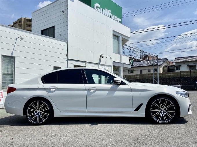 豊田市　中古車販売　オススメ車両のご紹介！【 '17 ＢＭＷ ５２３ｄ Ｍスポーツ（ディーラー車)】05