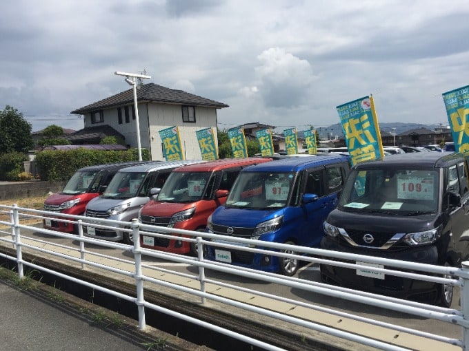 ガリバー八女店　色付きの軽あります♪03