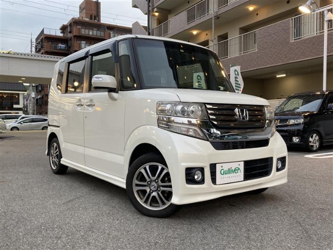 ☆ご入庫のお知らせ☆ H27 ホンダ N BOX  カスタムG01