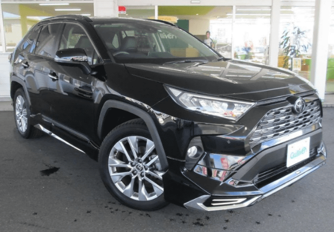 オススメ車両　入荷情報！！！　人気車種　RAV4入荷しました！01