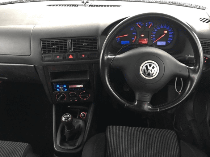 委託車両紹介！ ガリバー407号坂戸店 ！VW ゴルフ  GTI  5MT！02