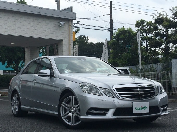 良質な車を仕入れました！　メルセデスベンツ　E35001