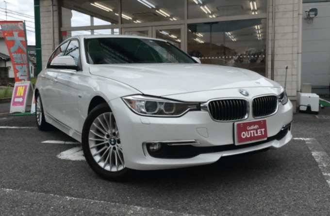 SALE 輸入車車両続々 入荷！！'14 ＢＭＷ ３２０ｄラグジュアリー（ディーラー車）入荷致しました！01