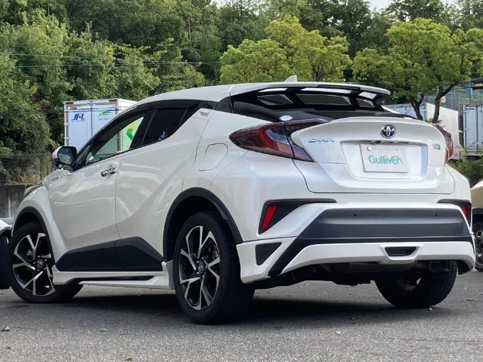 H29 トヨタ　C-HR Ｇ LEDエディション　3万km　入荷いたしました！！！03