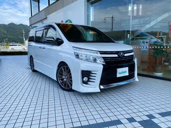 ☆☆☆　ガリバー野田川店　中古車入荷情報　☆☆☆　ヴォクシー01