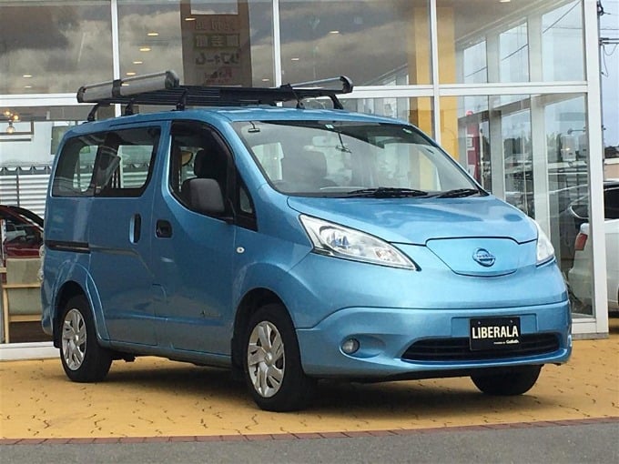 日産 ｅ－ＮＶ２００バン 	入荷しました01