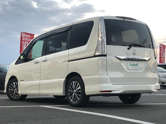 車買取 中古車販売ならガリバー鳥取店【新着在庫】日産 セレナ 入荷♬02