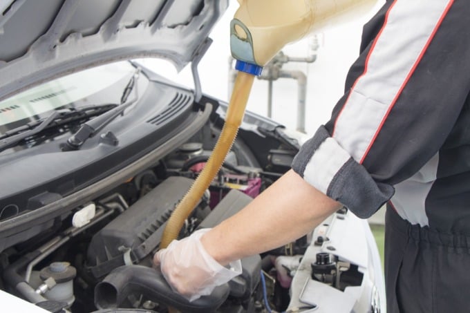 車の豆知識〜オイル交換の意味とは〜01