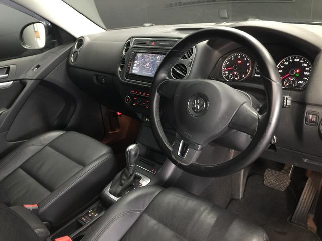 ☆最新入荷情報☆　VW ティグアン 2.0TSIライストゥン4モーション　平成27年式　入荷しました02