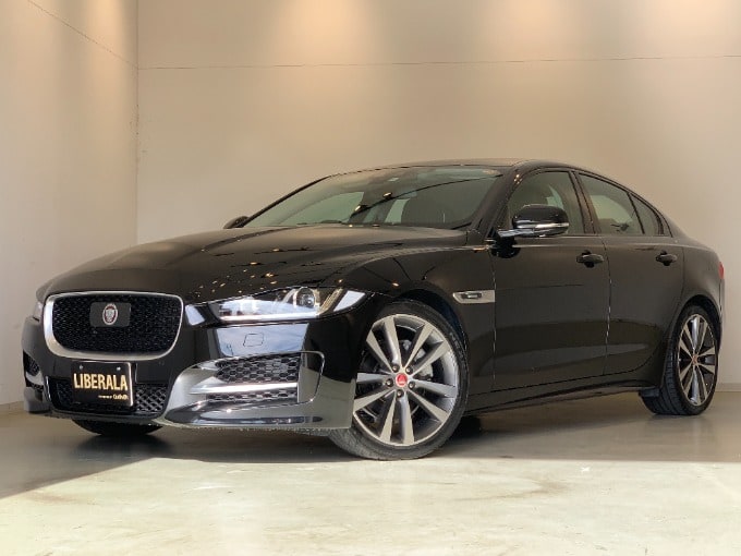 2016年式 Jaguar XE R-SPORT が入荷いたしました！！01