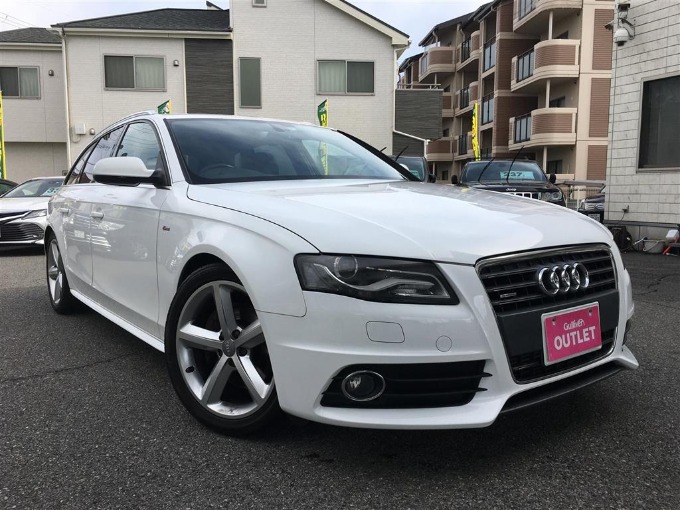 ☆★最新入荷車両☆★【アウディ A4アバント 2.0TFSI クワトロSラインパッケージ】01