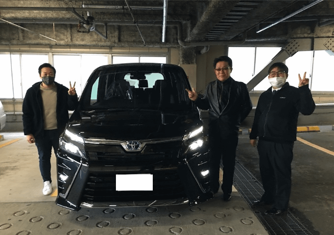 ☆★祝・ご納車 ヴォクシーハイブリット★☆【中古車・登録済未使用車】SUV・ミニバン01