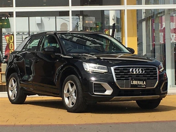 アウディ Ｑ２ １．０ ＴＦＳＩ スポーツ（ディーラー車）入荷しました01