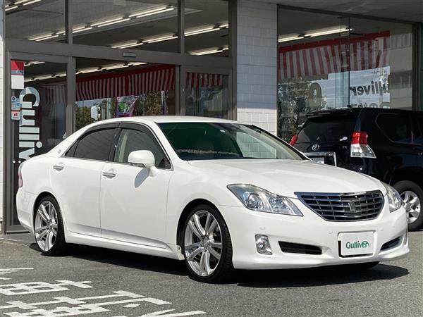 トヨタ クラウン ロイヤル Ｒサルーン H21年式の中古車が入荷しました！01