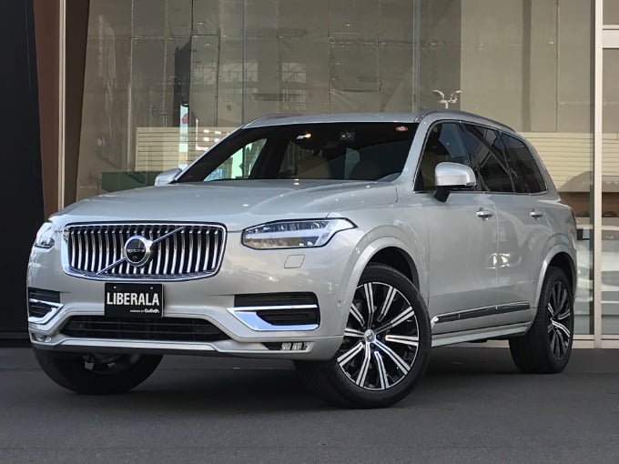 令和1年式　ボルボXC90 D5AWDインスクリプション入庫しました！01