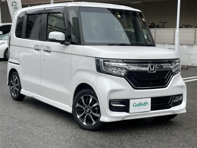 ☆ご入庫のお知らせ☆ H30 ホンダ N-BOX カスタムGLホンダセンシング01