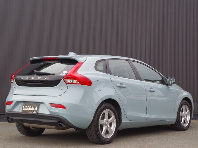 2017年式 ボルボ V40 T3キネティック 入荷致しました。04