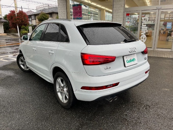 ◇◆◇車両入荷速報◇◆◇Audi Q302