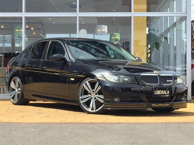 ＢＭＷ ３２３ｉ ハイライン（ディーラー車）入荷しました01