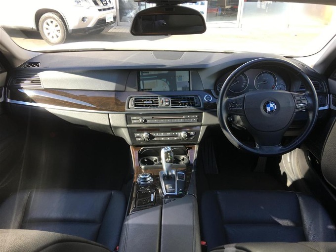 Bmw528i入荷しました 車買取販売ならガリバー45号八戸店の中古車新着情報 G 中古車のガリバー