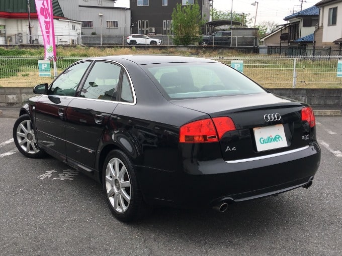 ◇新着入荷！　’06  アウディA4 2.0TFSI クワトロ　Sライン　黒！！　入荷しました！！◇02