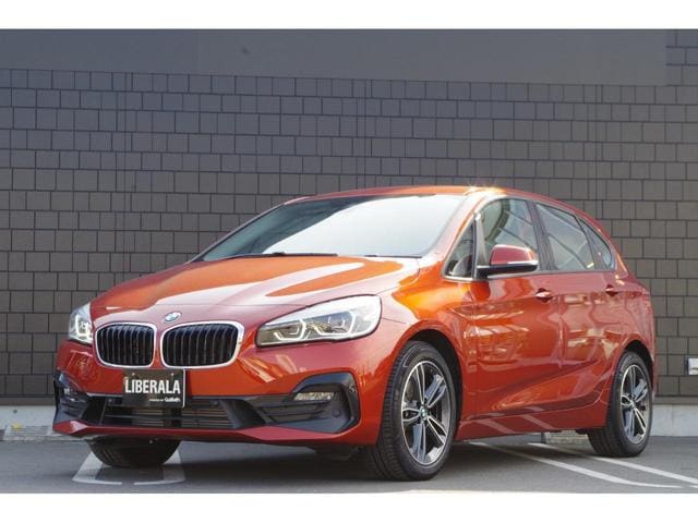 おすすめ車両！BMW 2シリーズアクティブツアラー　218d スポーツ！！01