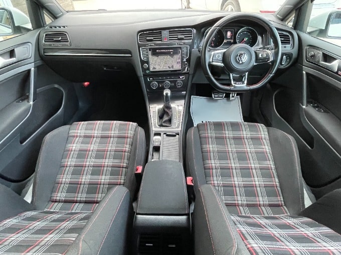☆'15 VW　ゴルフ GTI☆03
