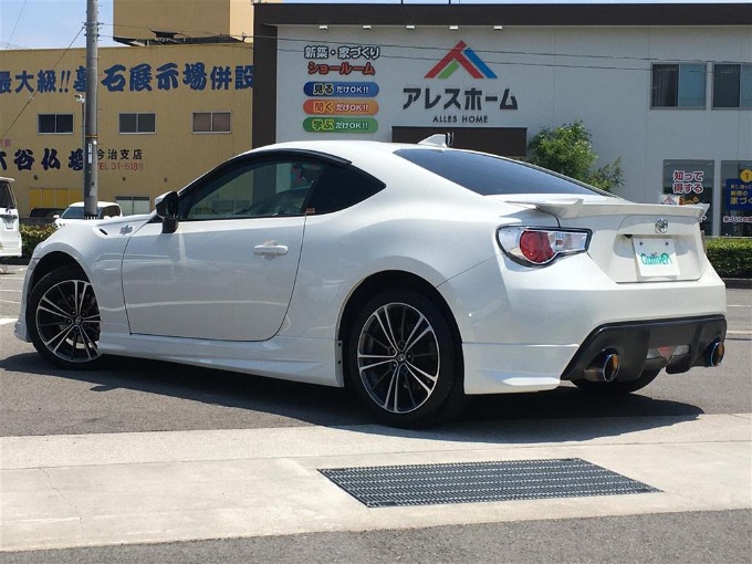 愛媛県東予の車買取販売ならガリバー今治店！H27 トヨタ ８６ ＧＴ リミテッド入荷しました！05