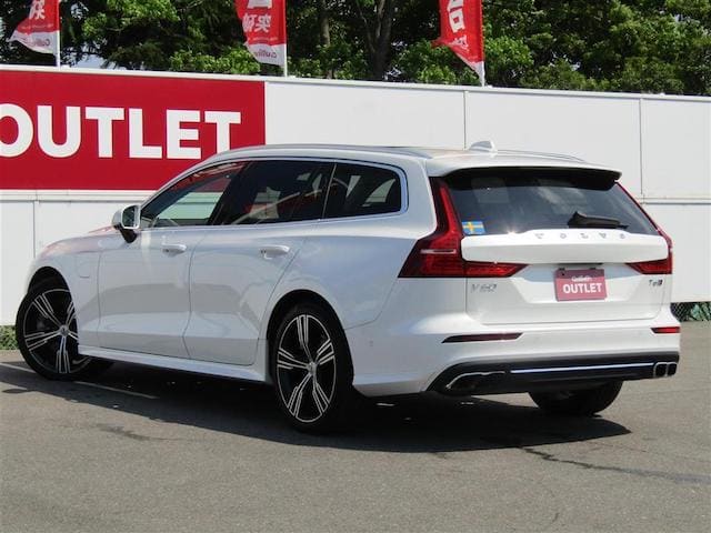 【ガリバーアウトレット四日市緑地店】ボルボ Ｖ６０ Ｔ６ ツインEG AWD インスクリプション入荷しました。03