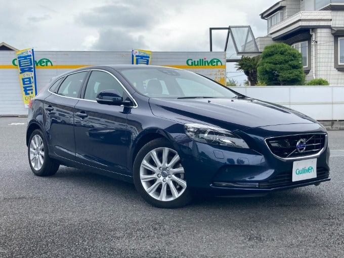 デートにピッタリ！！おしゃれで高級感のある　VOLVO・V40 ワンランク上の大人なお車！！01