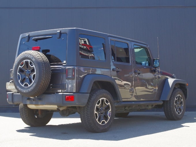 2016年式 Jeep ラングラーアンリミテッド ルビコンハードロック 入荷致しました。03