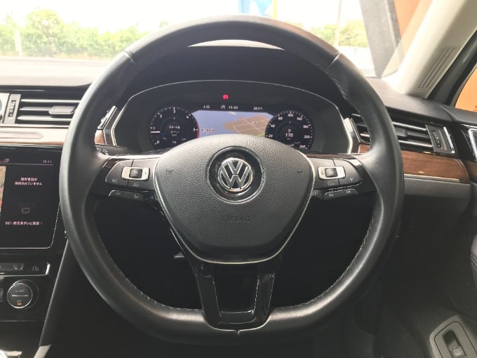 VW　パサートT-DI　ハイラインのご紹介♪05