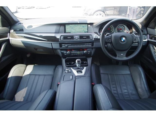 おすすめ車両!BMW　M５！！！02