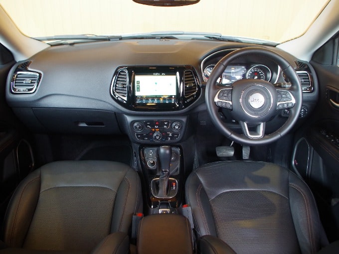 お車のご紹介!!クライスラー　ジープコンパス　リミテッド02