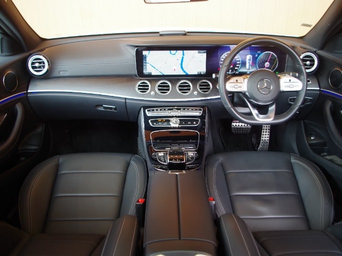 お車のご紹介!!メルセデスベンツ　E220dSW アバンギャルド02