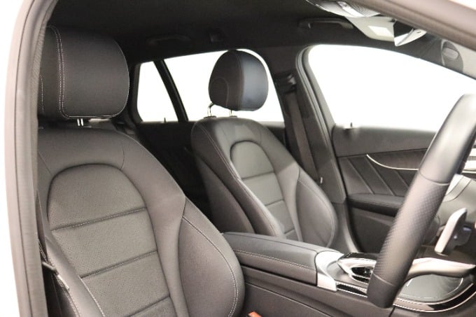 2018年式 M・ベンツ Cクラスワゴン 入荷致しました!!!03