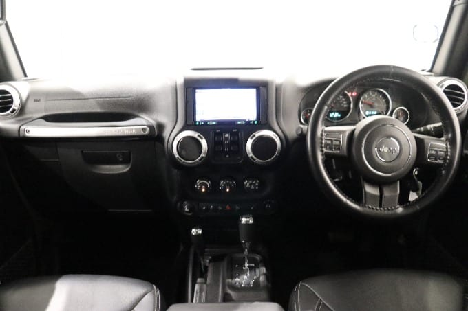 2015年式 ジープ ラングラー 入荷致しました!!!02