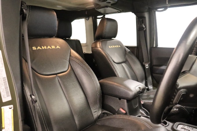 2015年式 ジープ ラングラー 入荷致しました!!!03