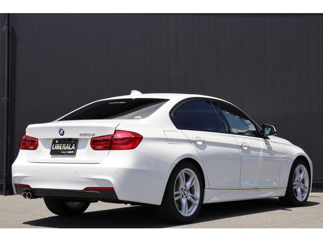 2017年式 BMW 3シリーズセダン 入荷致しました!!!05