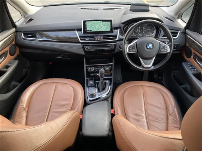 【車 買取 販売ならガリバー浜松宮竹店】新着車両の紹介♫     '17 ＢＭＷ ２１８ｉ アクティブツアラー ラグジュアリー（ディーラー車）03