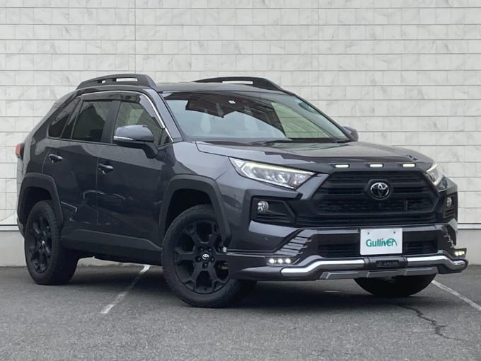 新着車両のご紹介！入荷しました！R4年式　トヨタ　RAV4　アドベンチャーオフロードパッケージ【中古車・登録済未使用車】ミニバン・SUV01