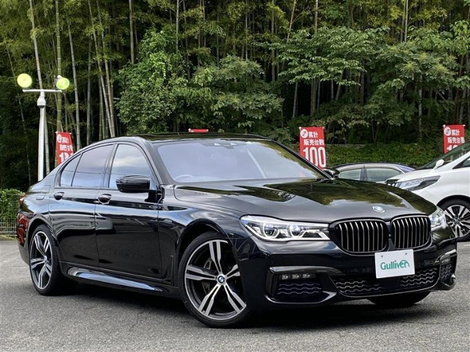 【中古車新着情報】H29 BMW 740d01