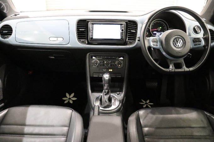 2014年式 VW ザ・ビートル入荷致しました!!!02